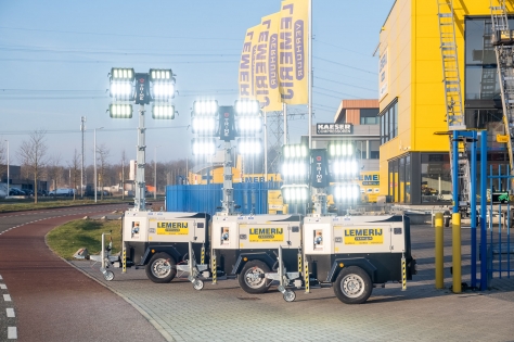  Nieuw in ons verhuuraanbod: Mobiele LED lichtmasten (6x320W)